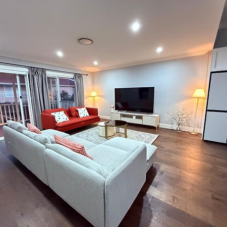 Beautiful 3 Bedroom House Northmead Exterior photo